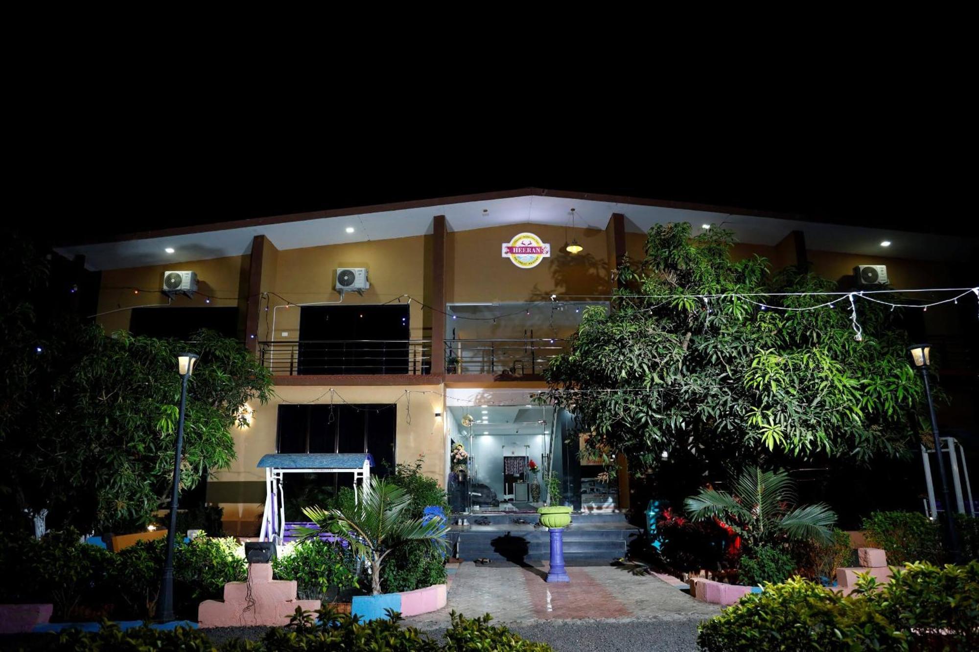 Heeran Re-Treat Resort Sasan Gir Exterior foto